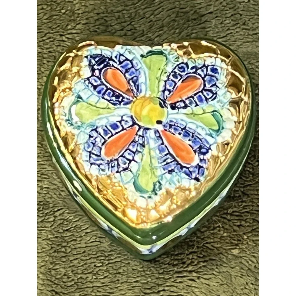 Lavorato A Mano In Oro Zecchino Mosaic Heart Trinket Box Hand painted Gold(1969)